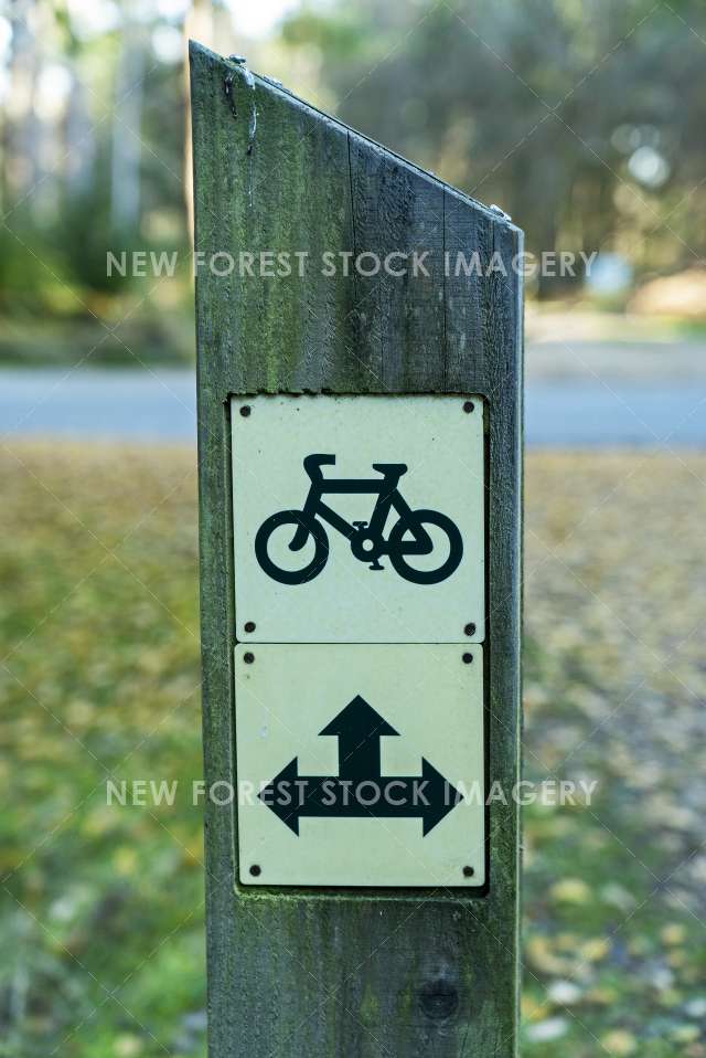 Cycle Waymark 01